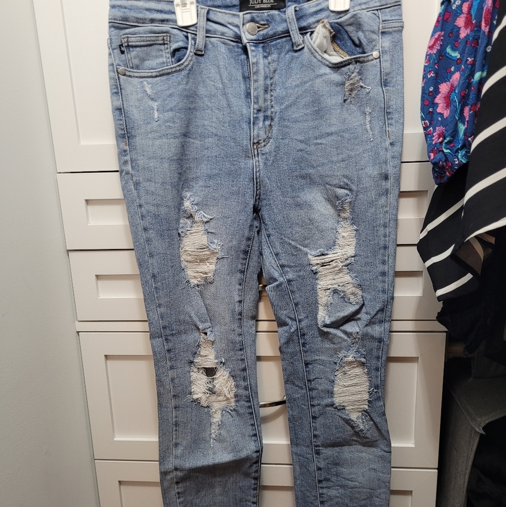 Judy Blue High Wasted Distressed Skinny Jeans 9/29